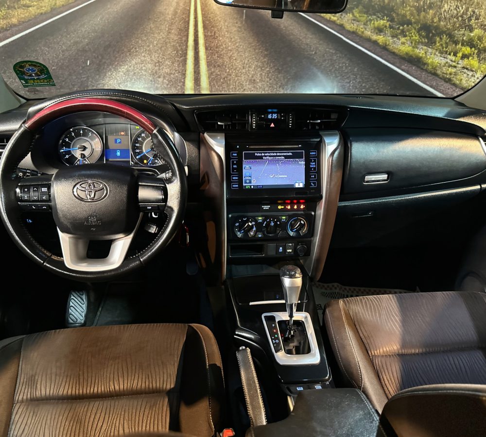 {"exportType":"image_export","editType":"image_edit","pictureId":"9896764C-5FC1-4893-B7A9-96595DB22435","data":{},"tiktok_developers_3p_anchor_params":"{"picture_template_id":"","source_type":"vicut","client_key":"aw889s25wozf8s7e","capability_name":"retouch_edit_tool"}","source_type":"vicut"}